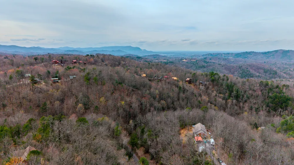 15 S Boogertown Rd Sevierville, TN 37876