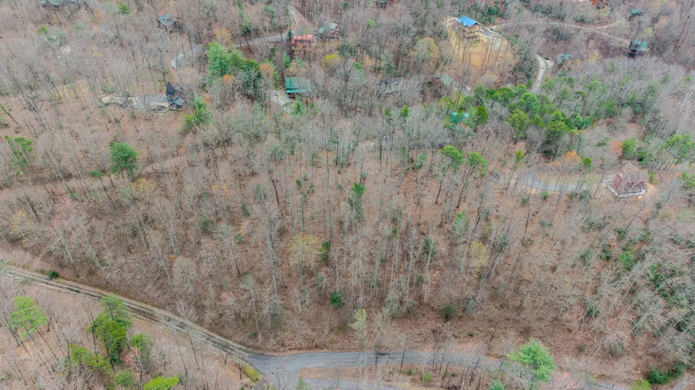 15 S Boogertown Rd Sevierville, TN 37876