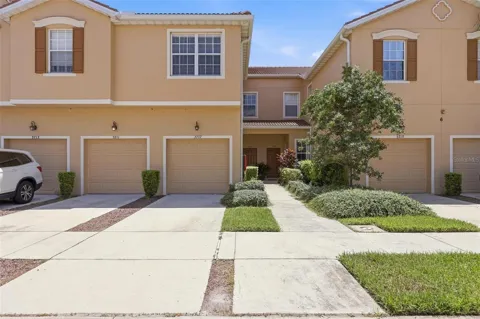 3717 PARKRIDGE CIRCLE #6-102