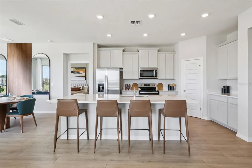 8595 BRIDGEPORT BAY CIRCLE Mount Dora, FL 32757