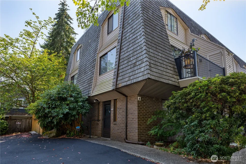 8603 244th St SW #2A Edmonds, WA 98026