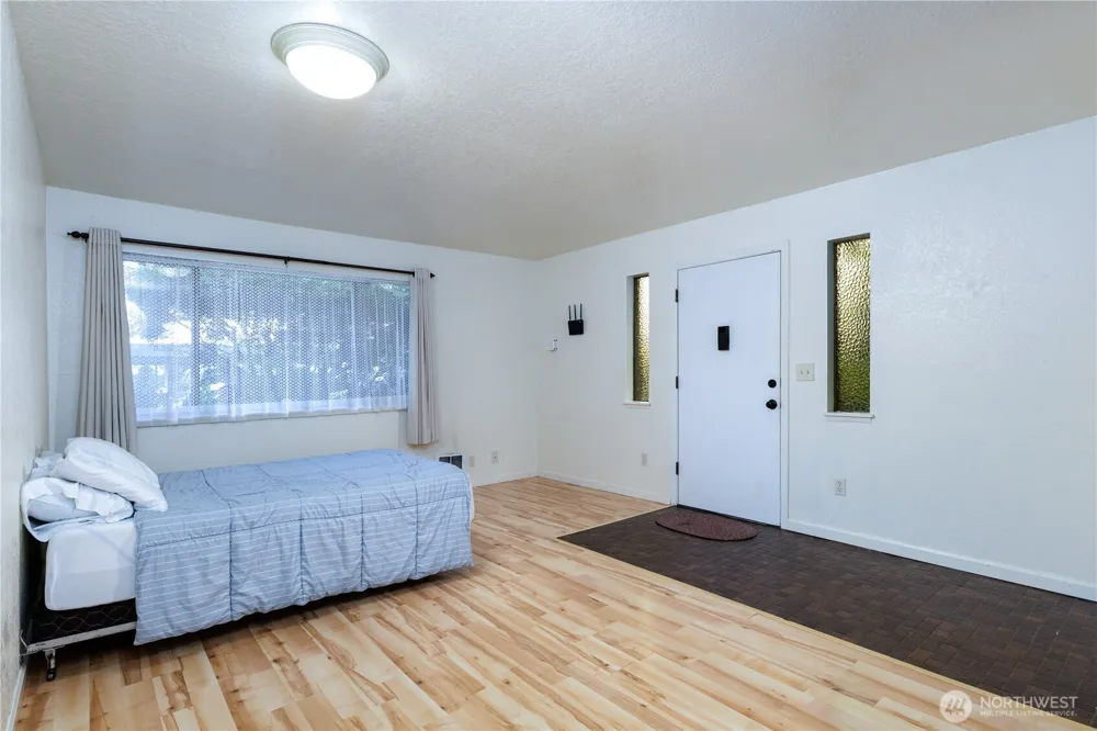 8603 244th St SW #2A Edmonds, WA 98026