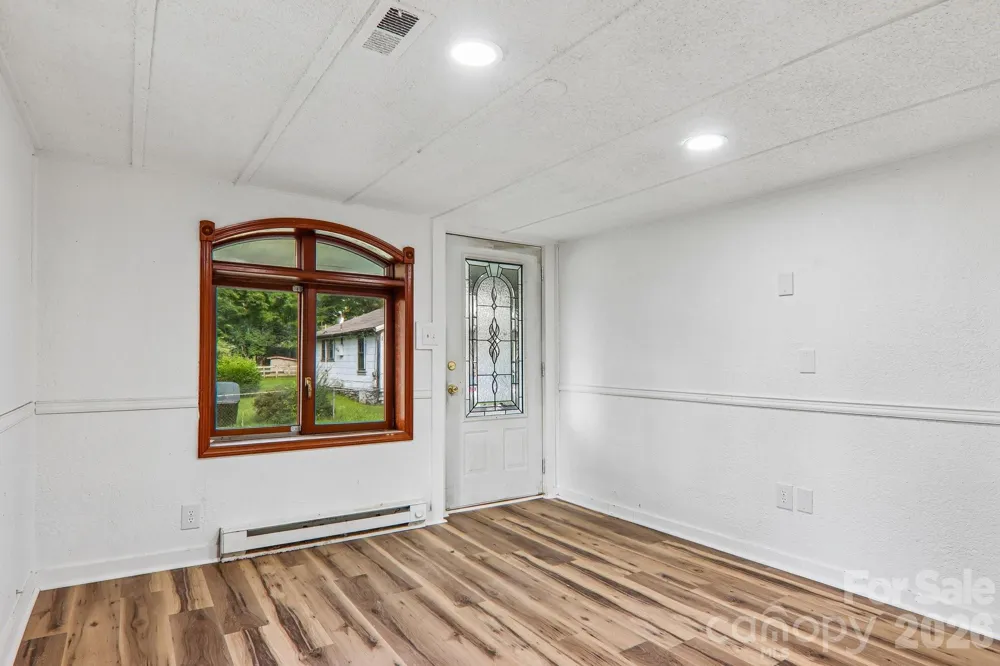 52 Clay Street Waynesville, NC 28786