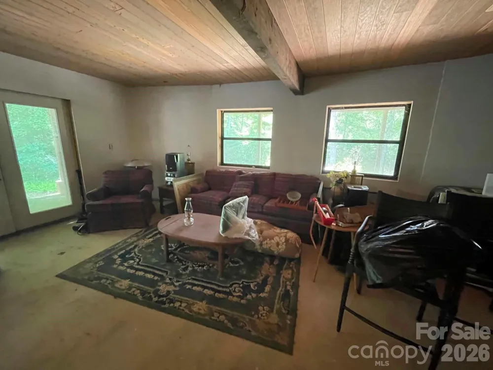 125 Tahala Trail Cullowhee, NC 28723