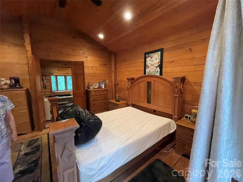 125 Tahala Trail Cullowhee, NC 28723