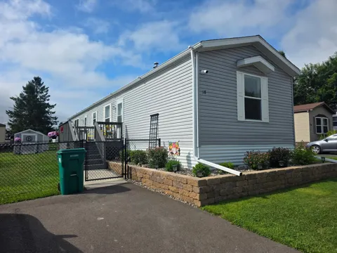 18 Kalmia Drive