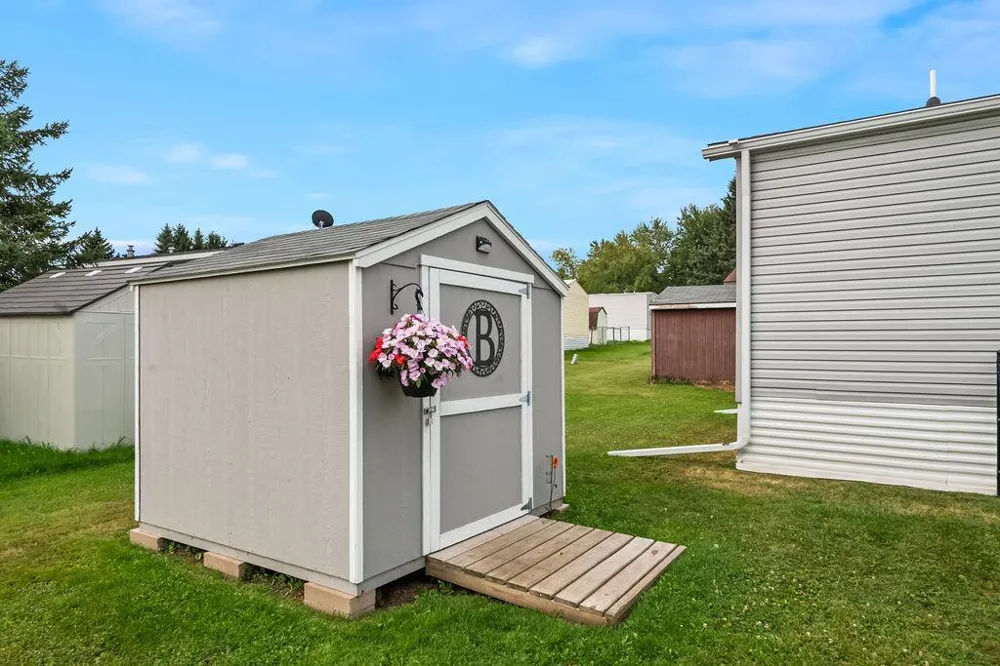18 Kalmia Drive Duluth, MN 55810