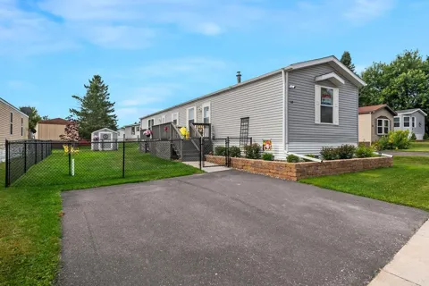 18 Kalmia Drive