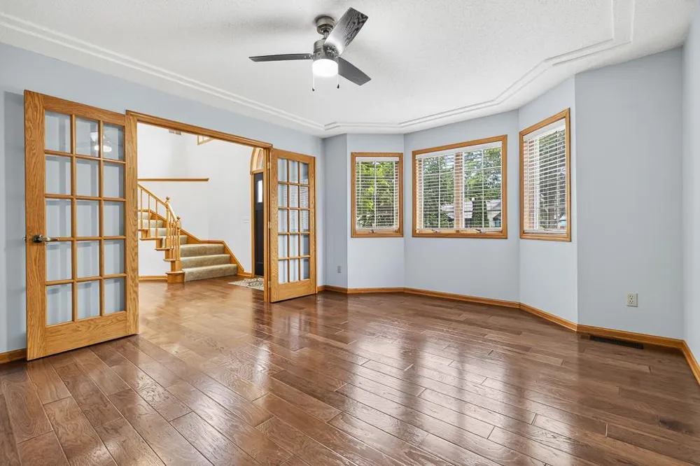 1203 Parkside Drive Marshall, MN 56258