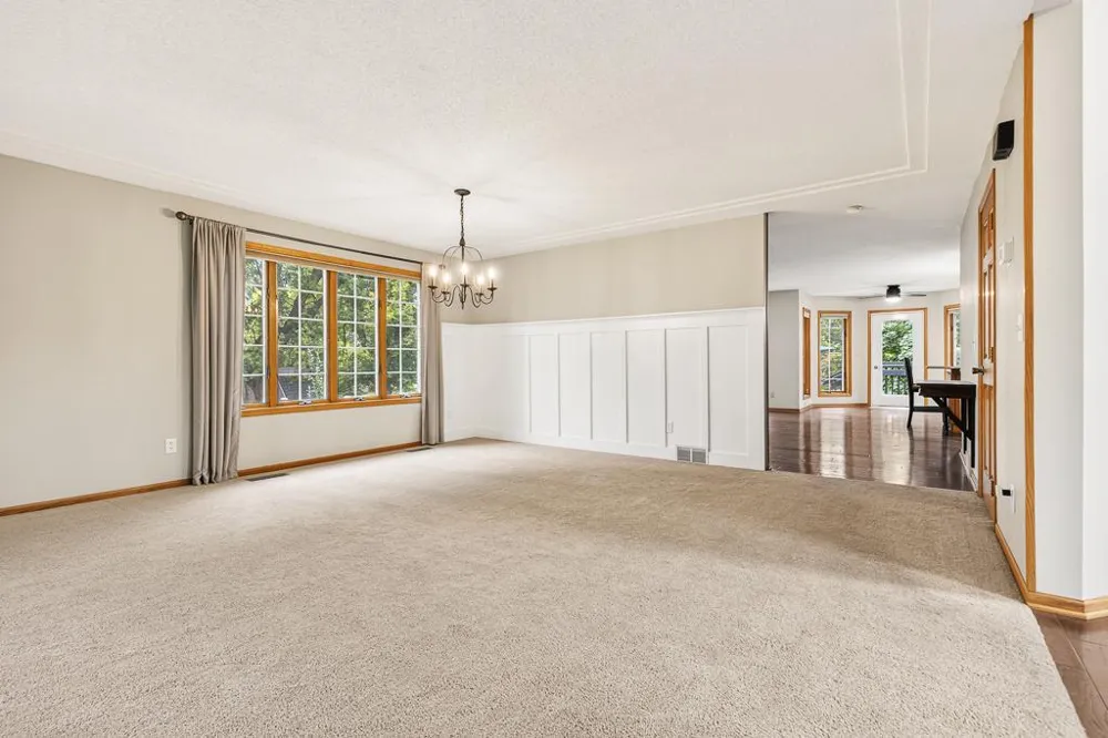 1203 Parkside Drive Marshall, MN 56258
