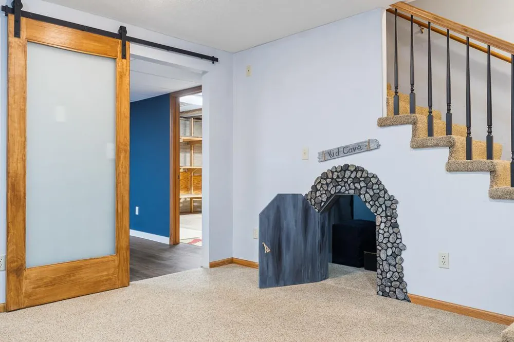 1203 Parkside Drive Marshall, MN 56258
