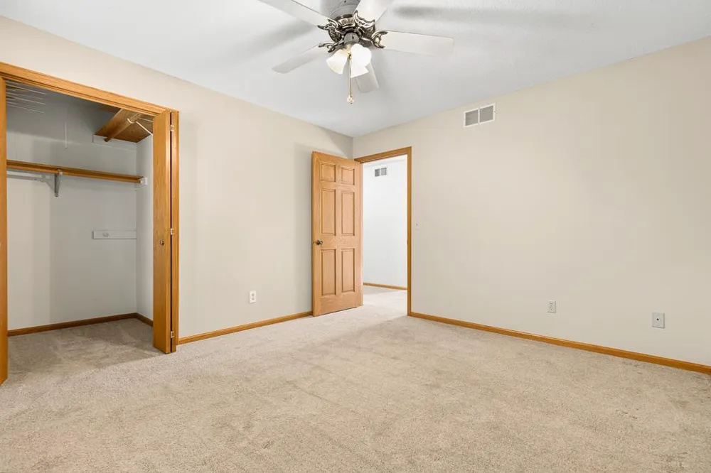 1203 Parkside Drive Marshall, MN 56258