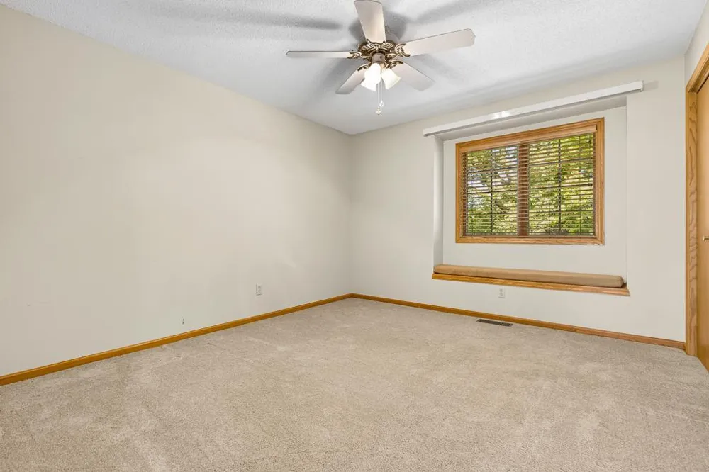1203 Parkside Drive Marshall, MN 56258