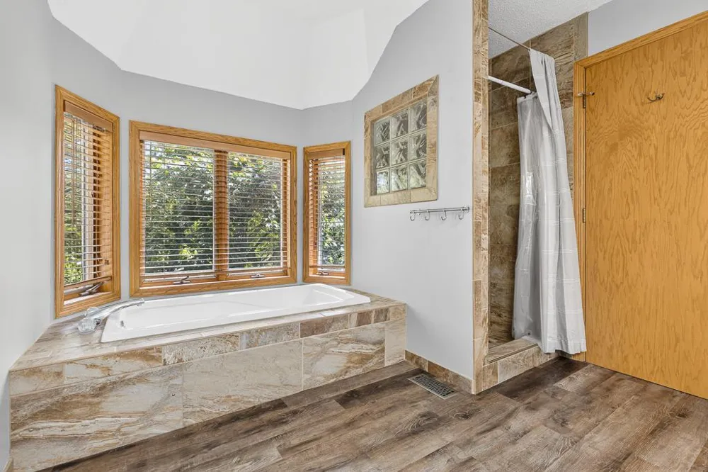 1203 Parkside Drive Marshall, MN 56258