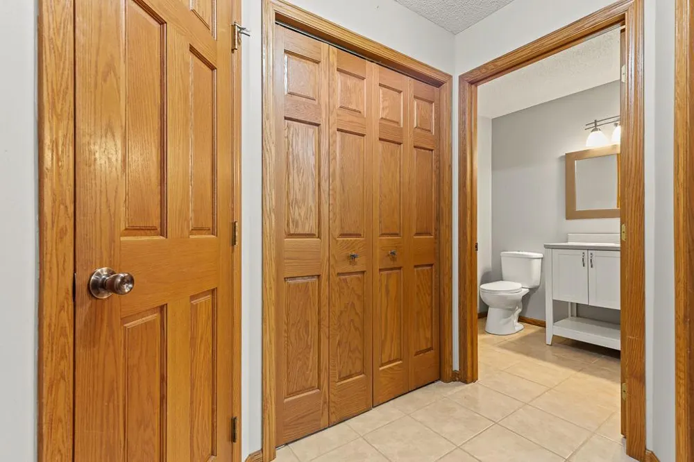 1203 Parkside Drive Marshall, MN 56258