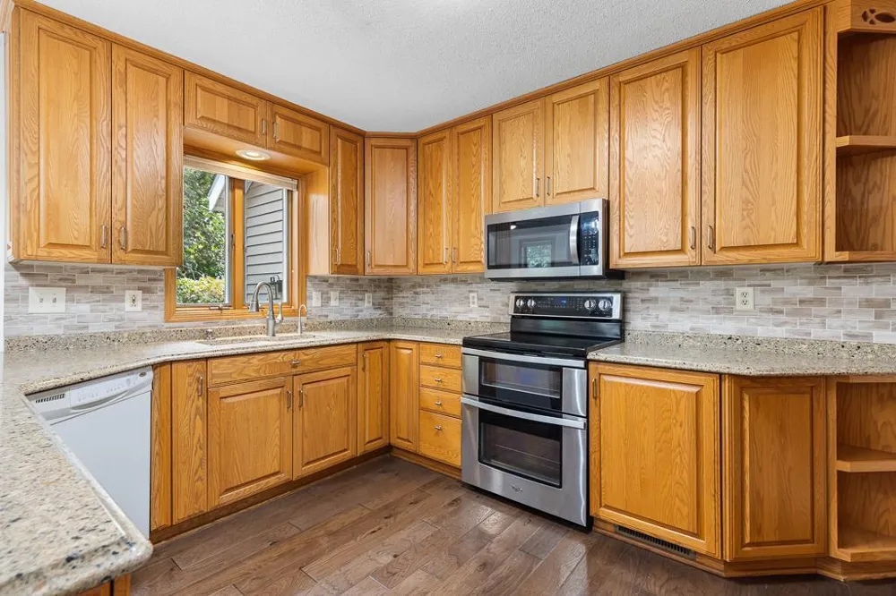 1203 Parkside Drive Marshall, MN 56258