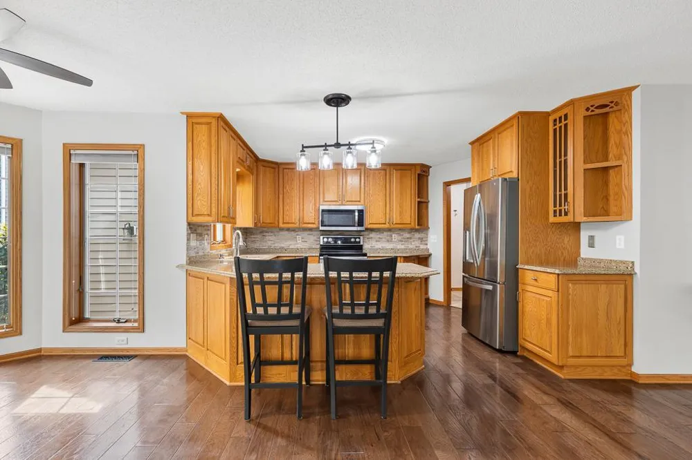 1203 Parkside Drive Marshall, MN 56258
