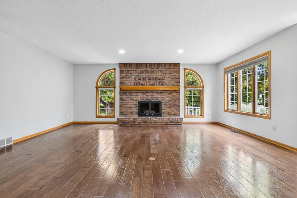 1203 Parkside Drive Marshall, MN 56258