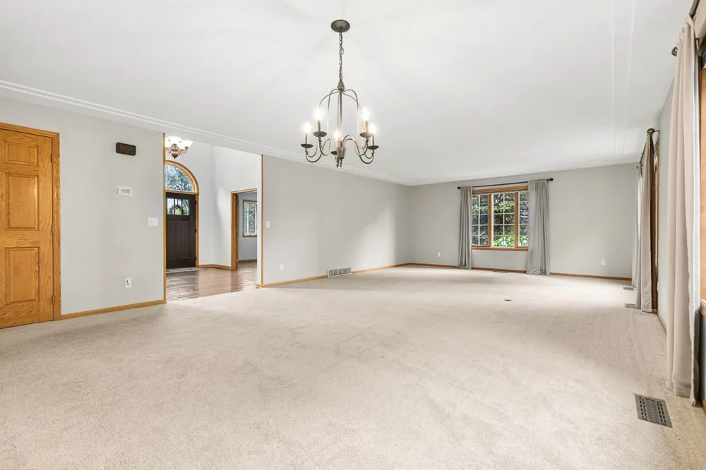 1203 Parkside Drive Marshall, MN 56258