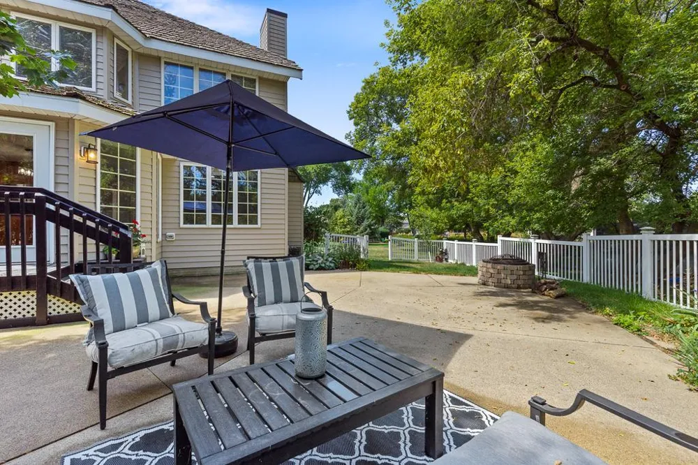 1203 Parkside Drive Marshall, MN 56258