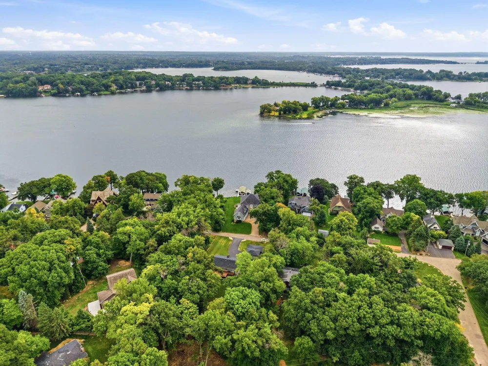 1375 Cherry Place Mound, MN 55364