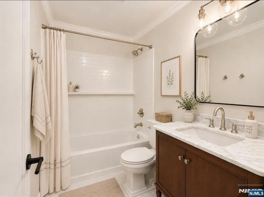 135 Washington West Caldwell, NJ 07006