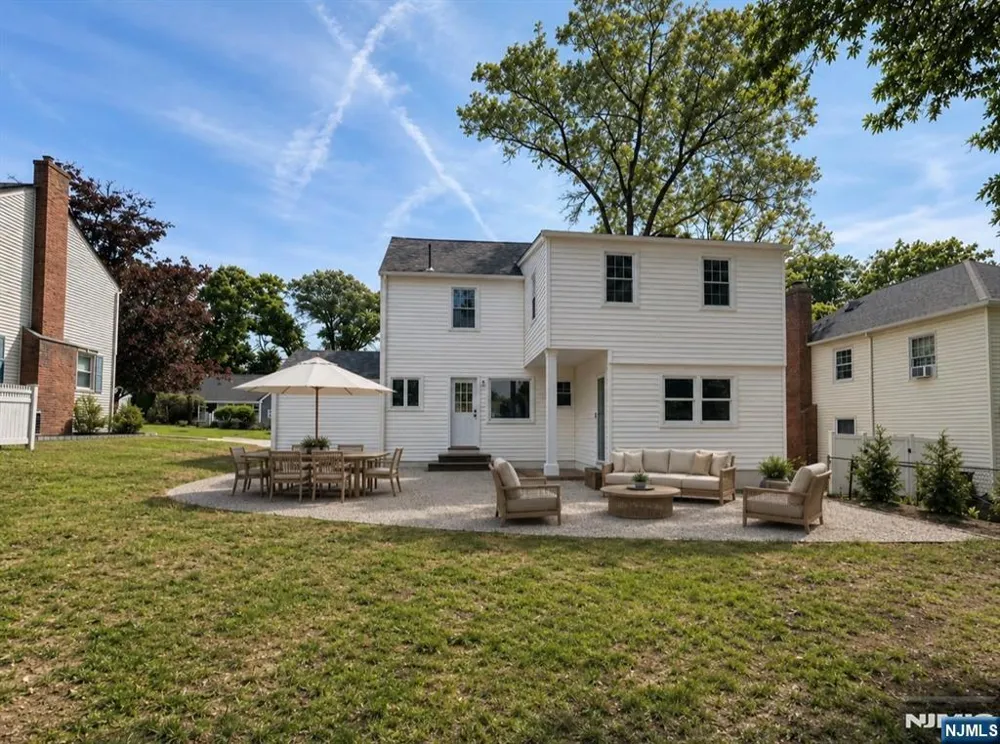 135 Washington West Caldwell, NJ 07006