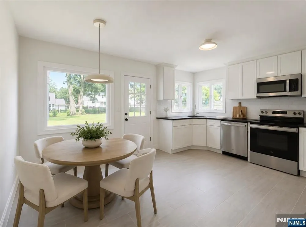 135 Washington West Caldwell, NJ 07006