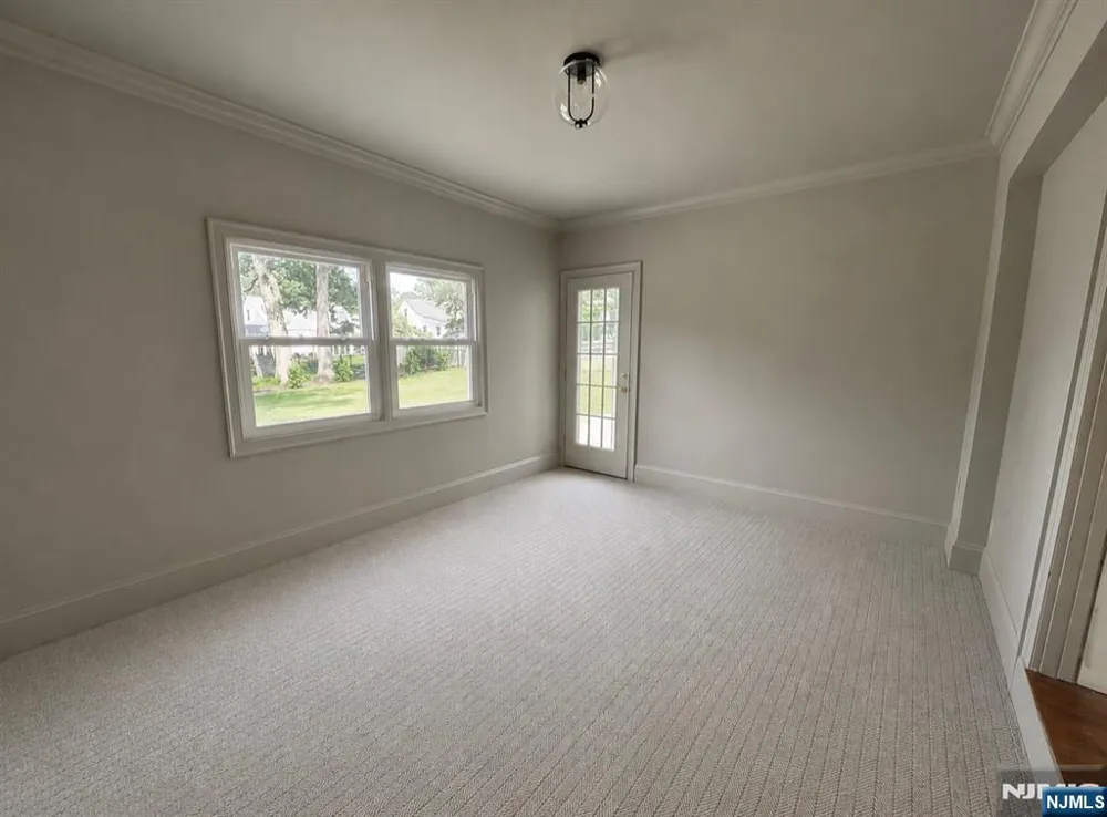 135 Washington West Caldwell, NJ 07006