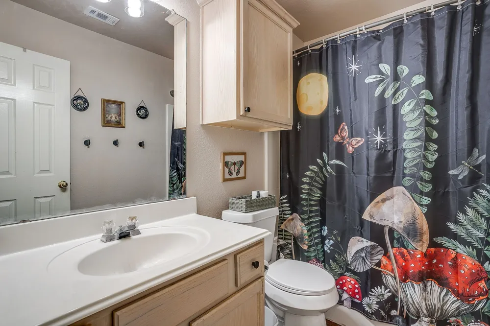 1013 Hidden Lake Drive Burleson, TX 76028