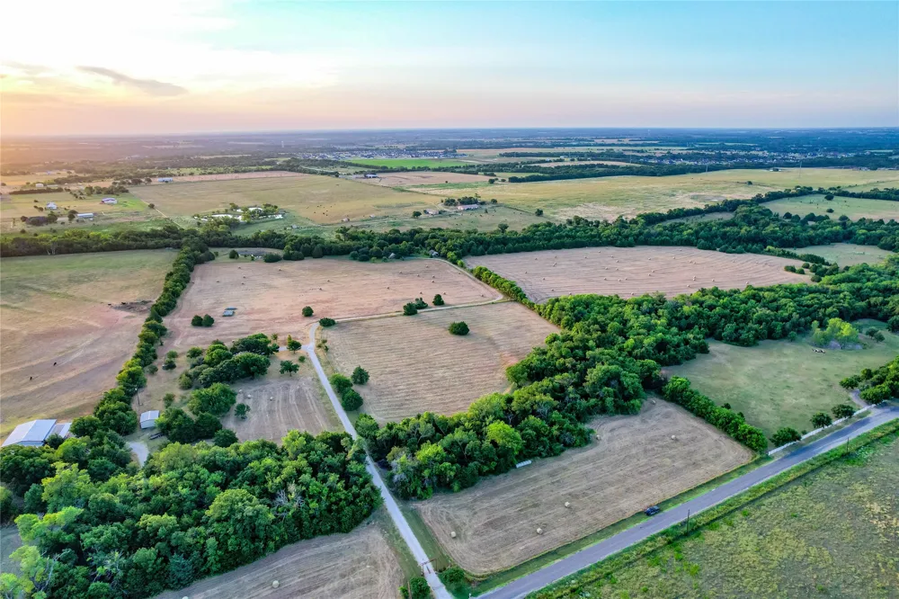5201 Windmill Lane Celina, TX 75009
