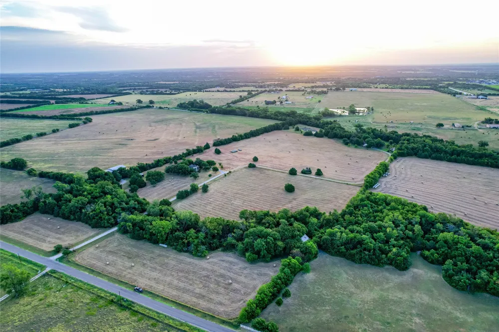5201 Windmill Lane Celina, TX 75009