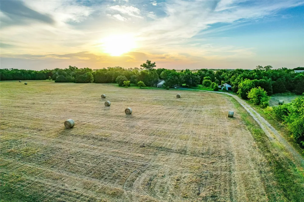 5201 Windmill Lane Celina, TX 75009