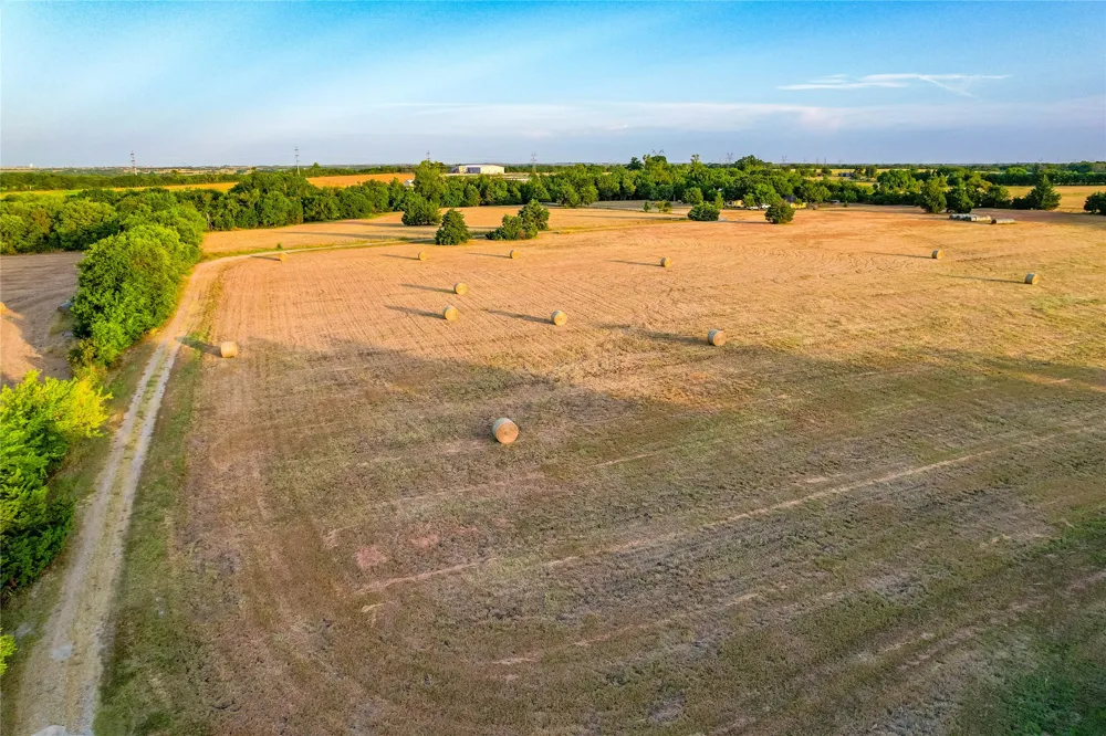 5201 Windmill Lane Celina, TX 75009