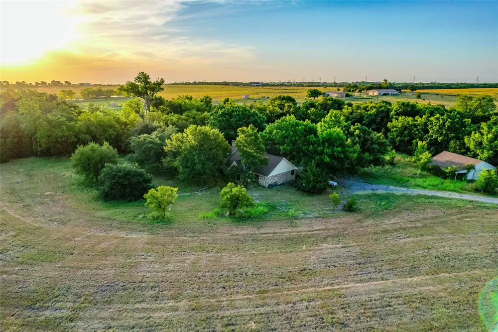 5201 Windmill Lane Celina, TX 75009