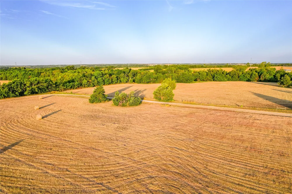 5201 Windmill Lane Celina, TX 75009