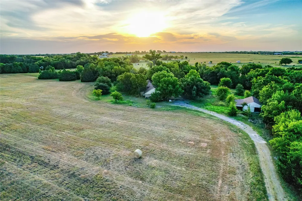 5201 Windmill Lane Celina, TX 75009