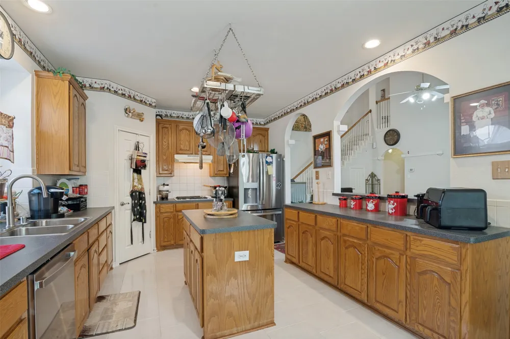 2213 Ranch Road Sachse, TX 75048