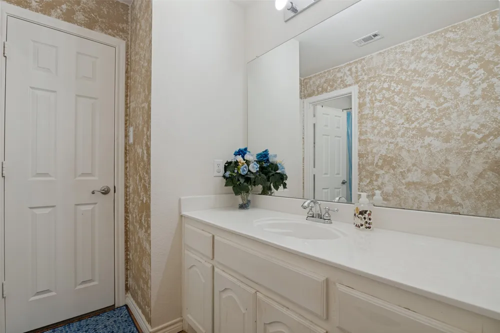 2213 Ranch Road Sachse, TX 75048
