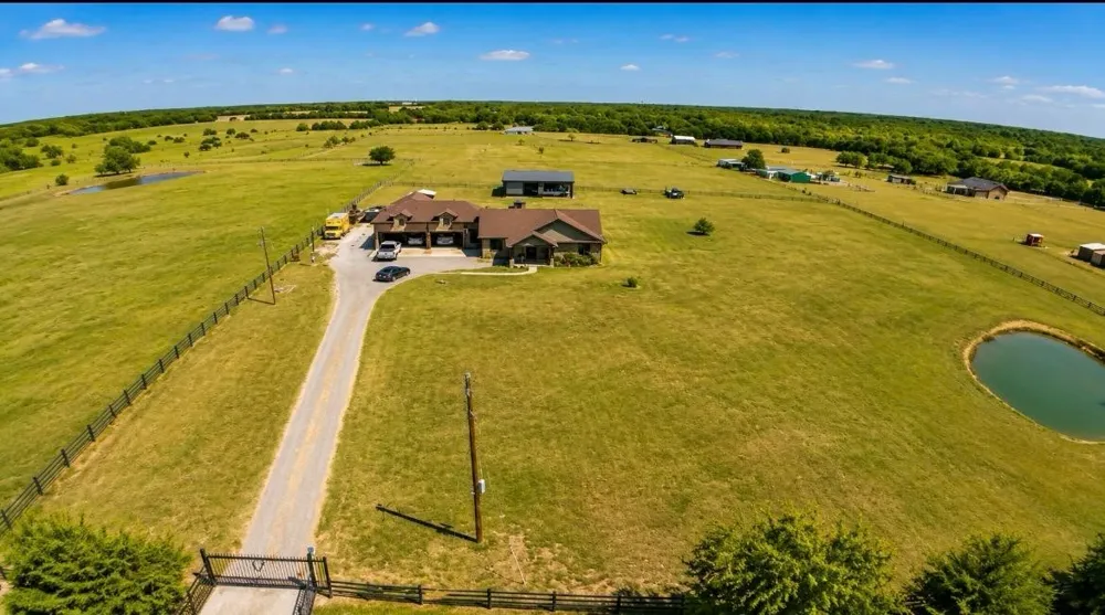 21424 S State Highway 78 Leonard, TX 75452