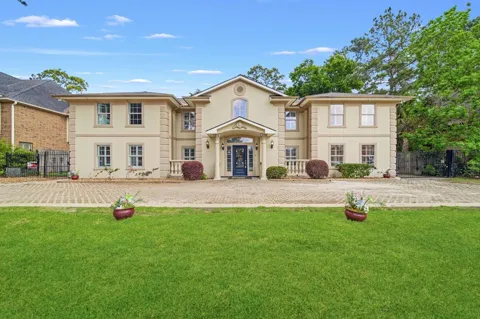 11730 Denise Drive
