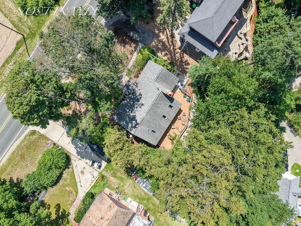 5170 South Shore Drive Whitehall, MI 49461