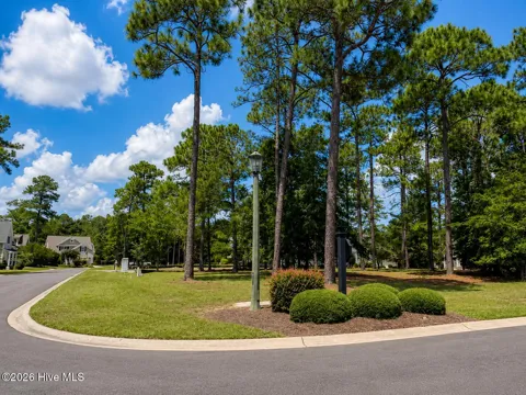 354 River Village Square