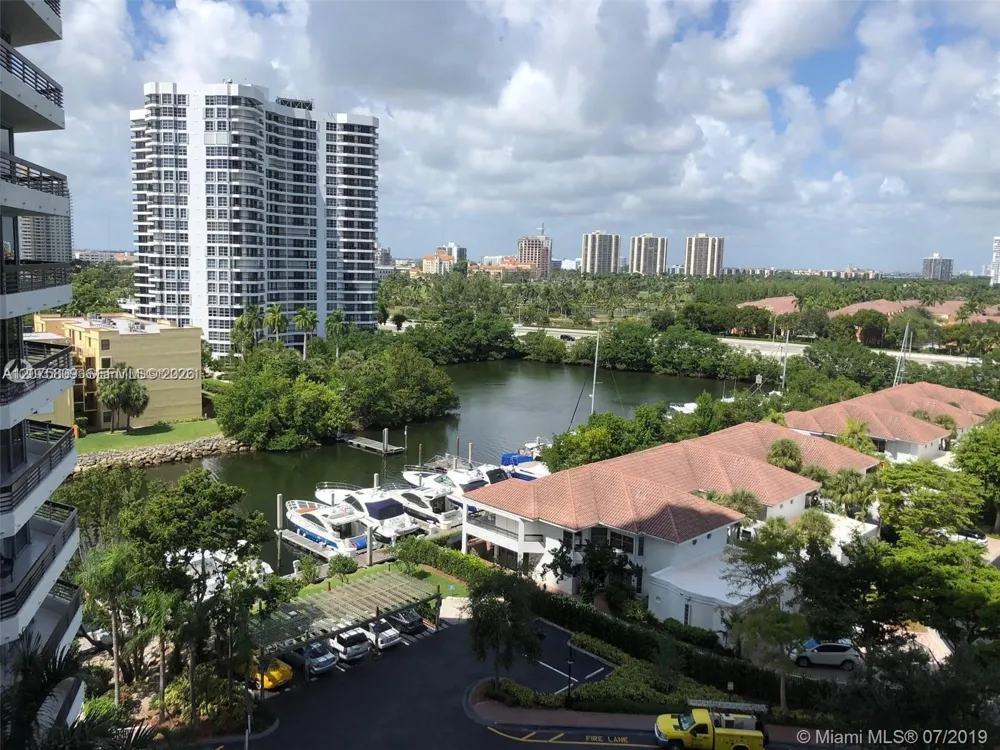 3530 Mystic Pointe Dr #1008 Aventura, FL 33180