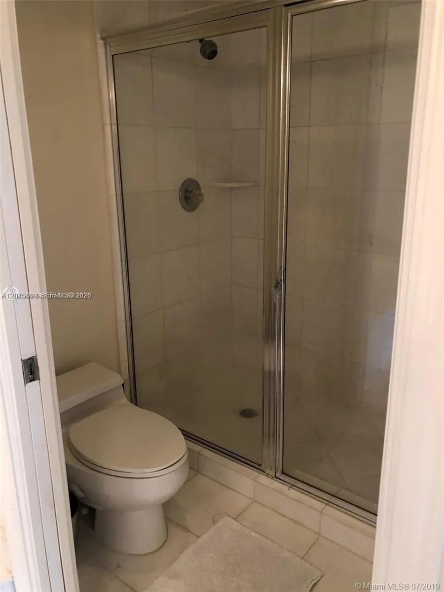 3530 Mystic Pointe Dr #1008 Aventura, FL 33180