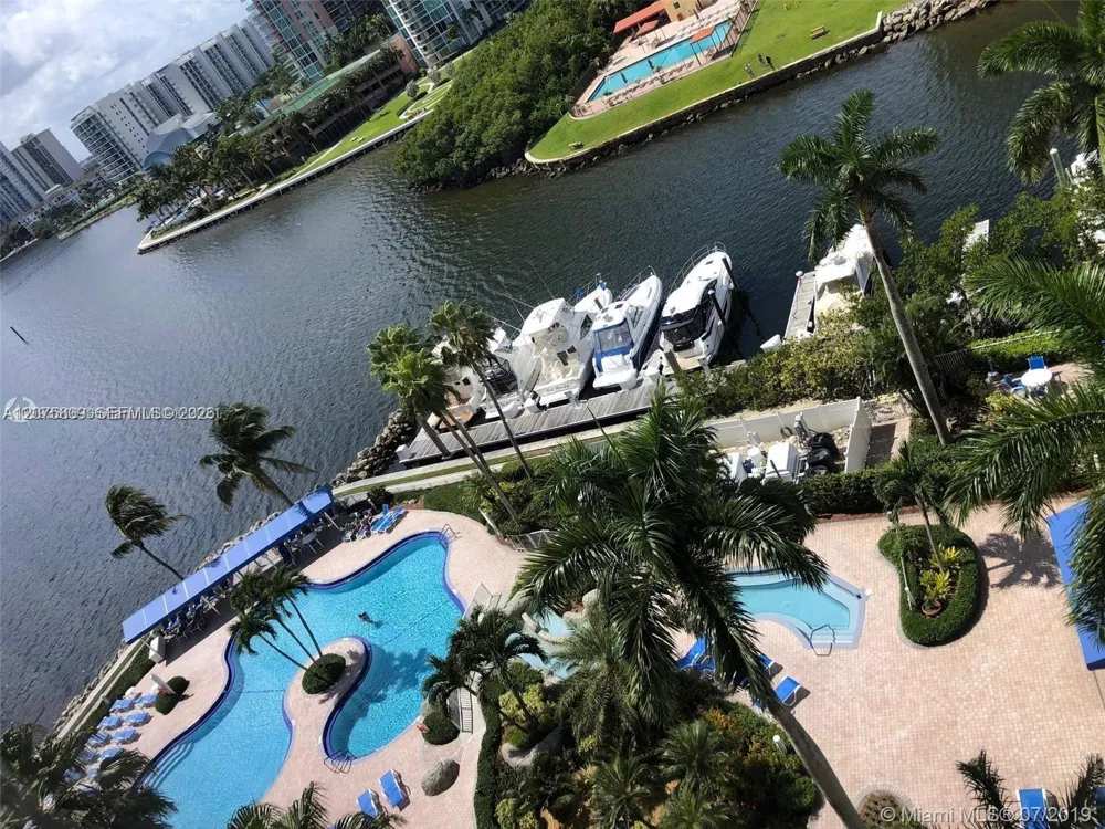3530 Mystic Pointe Dr #1008 Aventura, FL 33180