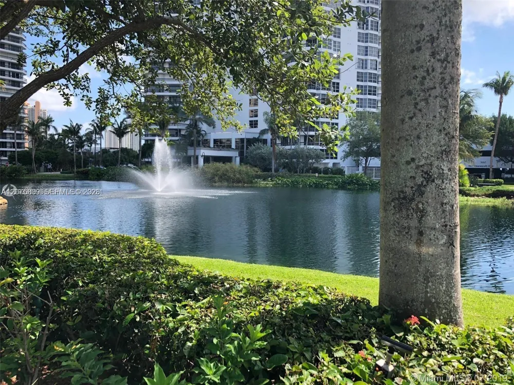 3530 Mystic Pointe Dr #1008 Aventura, FL 33180