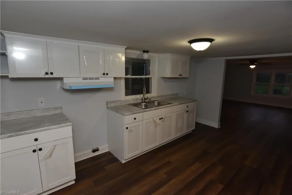 4190 Grubbs Road Walkertown, NC 27051