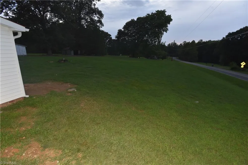 4190 Grubbs Road Walkertown, NC 27051