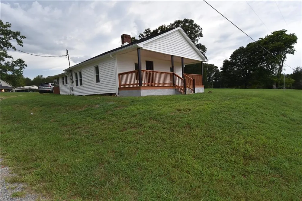 4190 Grubbs Road Walkertown, NC 27051